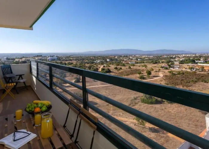 Alvor 2 Bedrooms Balcony Flat