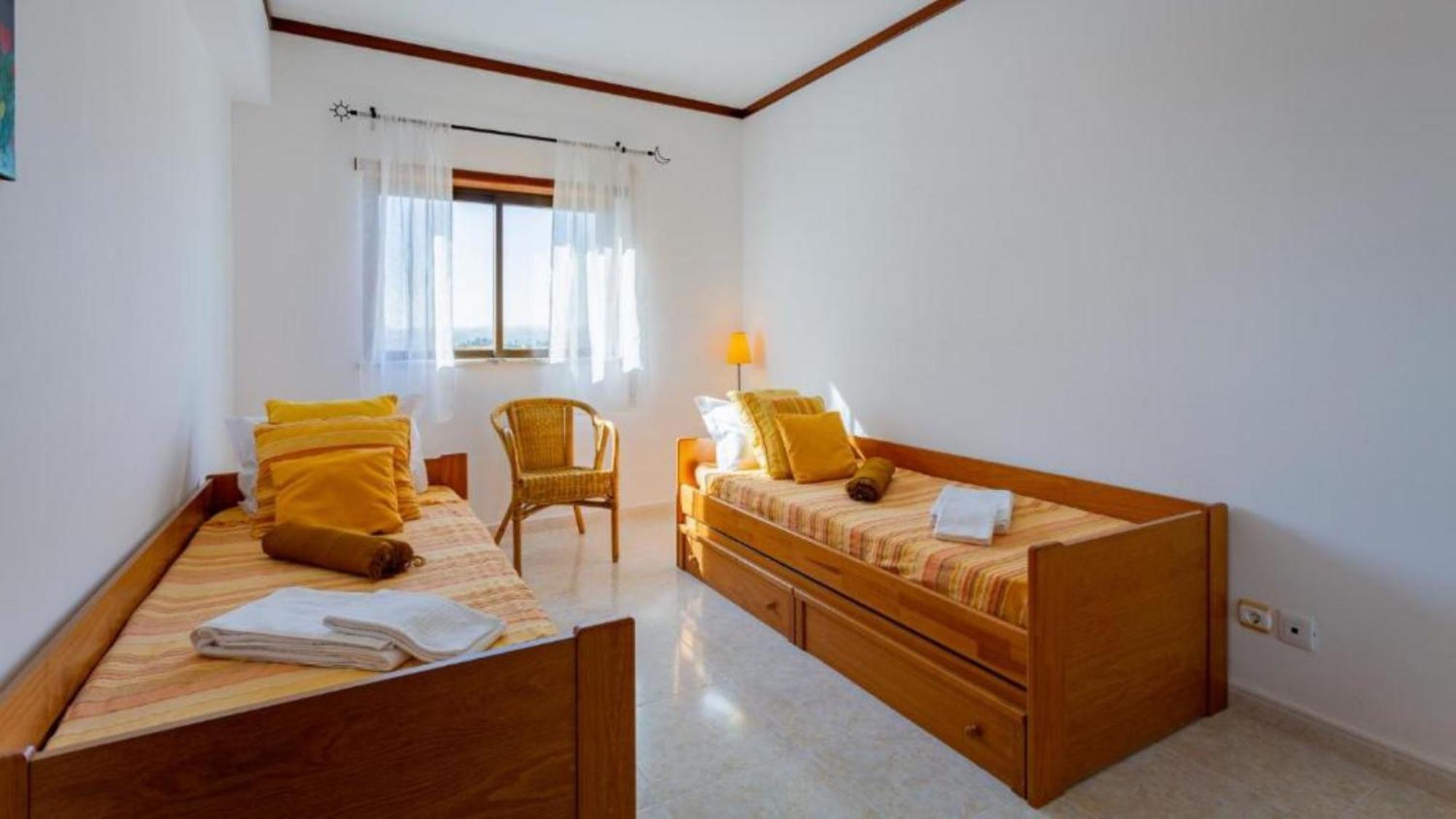 2 Bedrooms Balcony Flat Apartamento *
